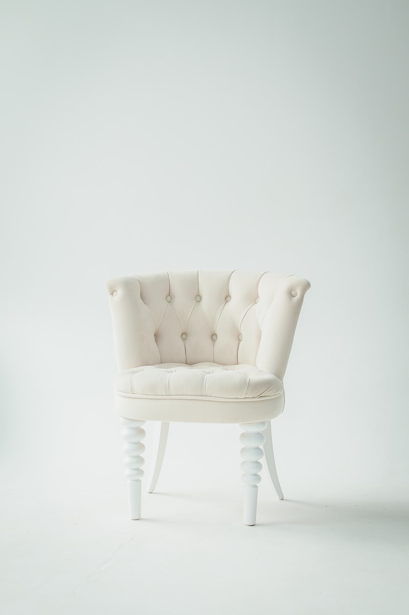 Exotic pink velvet armchair
